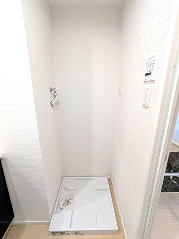 オーキッドレジデンス蔵前Ⅱの設備|トイレと独立した洗面脱衣室の室内洗濯機置場