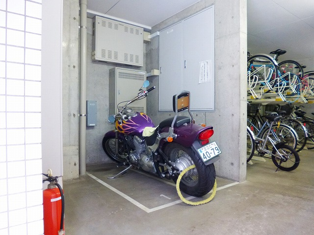 オーキッドレジデンス蔵前Ⅱの設備|オーキッドレジデンス蔵前Ⅱのバイク置き場です