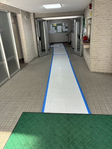 湯島武蔵野マンションのエントランス