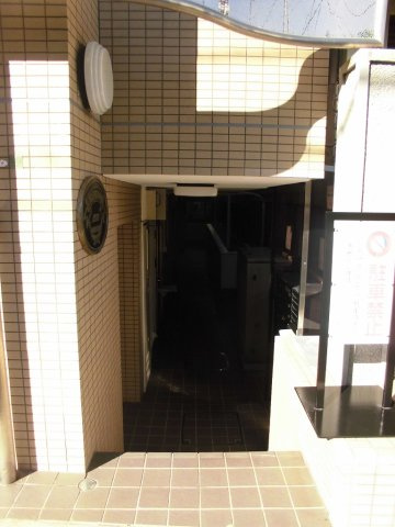 クレッセント小石川植物園のエントランス