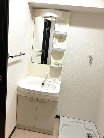 ＳＨＩＭＸ　ＯＧＩ　ＭＡＩＳＯＮの洗面所