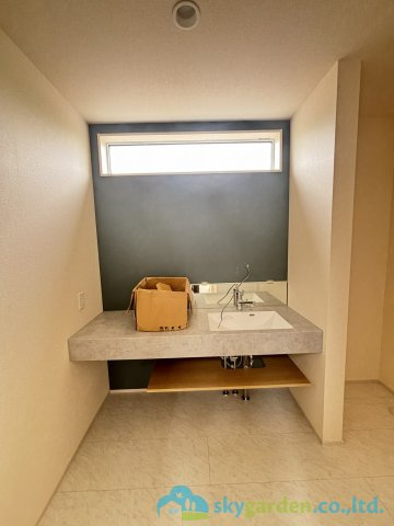 大磯町西小磯　新築戸建　全4棟2号棟の独立洗面台
