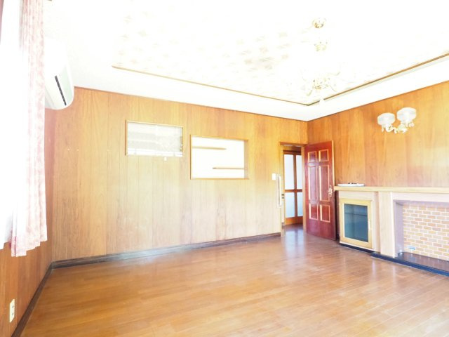 【居間・リビング】 | 中古戸建　小倉寺平場山