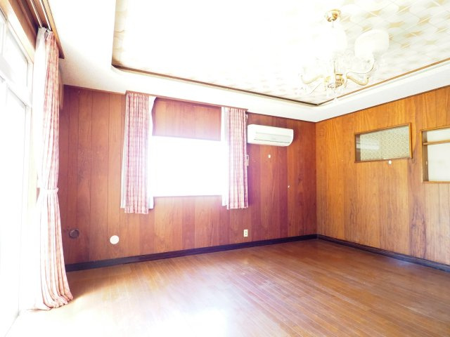 【居間・リビング】 | 中古戸建　小倉寺平場山