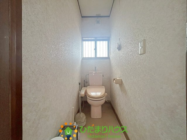 幸手市千塚　中古一戸建てのトイレ