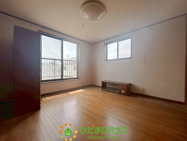 幸手市千塚　中古一戸建ての寝室
