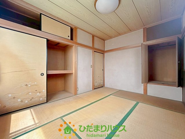 幸手市千塚　中古一戸建ての収納