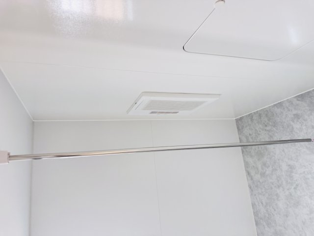 松戸市東平賀新築戸建【殿平賀小学校:8分】の冷暖房・空調設備|雨の日も安心の浴室乾燥機つき