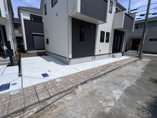 松戸市東平賀新築戸建【殿平賀小学校:8分】の駐車場|C号棟駐車スペース