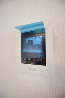 【セキュリティ】 | 【仲介手数料無料！！】多摩市連光寺3丁目　リフォーム済み中古戸建て　3399万円 | カラーTVモニター付きインターフォン