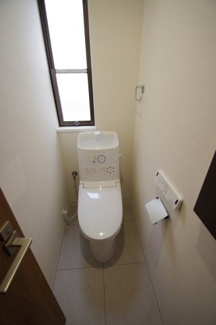 【トイレ】 | 【仲介手数料無料！！】多摩市連光寺3丁目　リフォーム済み中古戸建て　3399万円