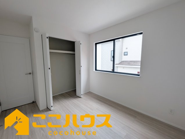 うるま市江洲2108番　新築戸建て　全10棟　G号棟の収納|左側に収納スペースを確保