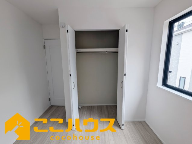 うるま市江洲2108番　新築戸建て　全10棟　G号棟の収納|洋服が多い方でも安心の収納力