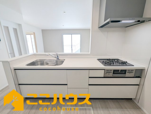 うるま市江洲2108番　新築戸建て　全10棟　G号棟のキッチン|家事のしやすいシステムキッチン
