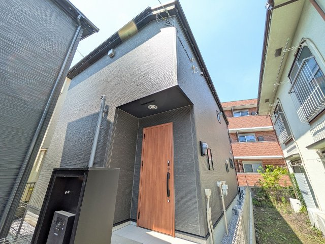 八王子市　万町　新築一戸建て　１期