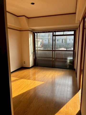 小柴クリーニングマンションの内装