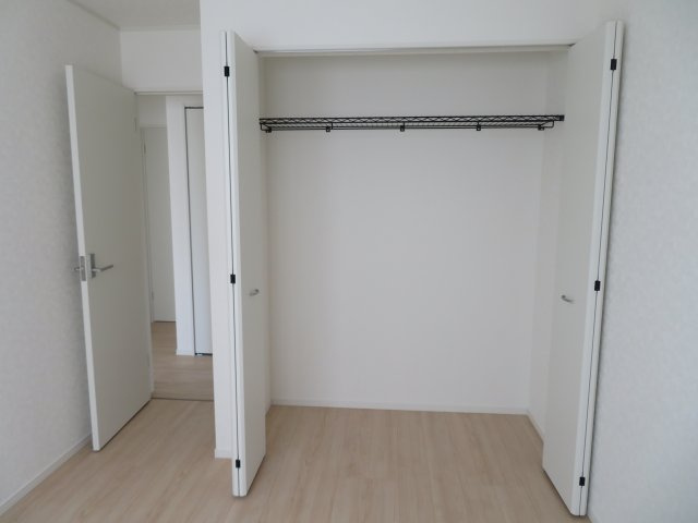 高崎市吉井町小暮第１（全2棟）2号棟の収納