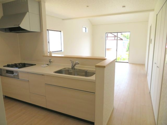高崎市吉井町小暮第１（全2棟）2号棟のキッチン