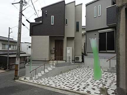 南区青崎１丁目の外観