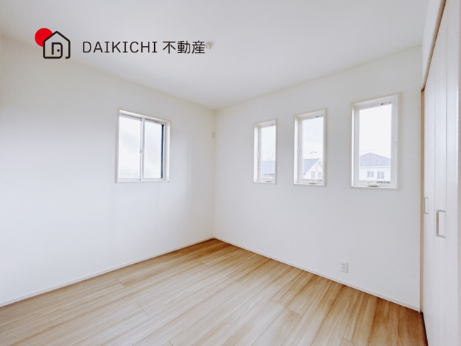 【洋室】 | 加須市馬内1期8区画　新築戸建　全8棟　2号棟