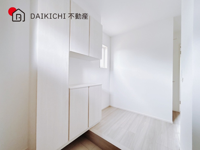 【玄関】 | 加須市馬内1期8区画　新築戸建　全8棟　2号棟