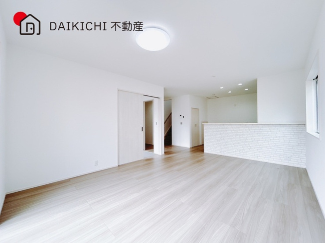 【居間・リビング】 | 加須市馬内1期8区画　新築戸建　全8棟　2号棟