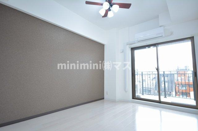 ラグゼ難波南の居間・リビング