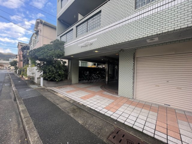 アート永和青木のエントランス