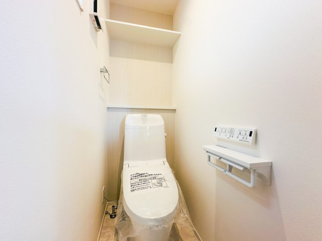 川崎市宮前区南野川3丁目　A号棟のトイレ|ゆったりとした空間のトイレです