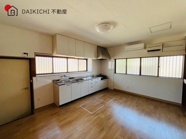 【居間・リビング】 | 川越市笠幡　中古戸建
