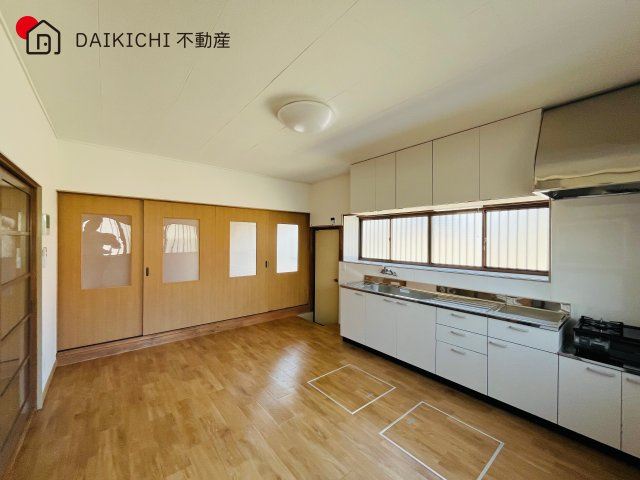 【居間・リビング】 | 川越市笠幡　中古戸建