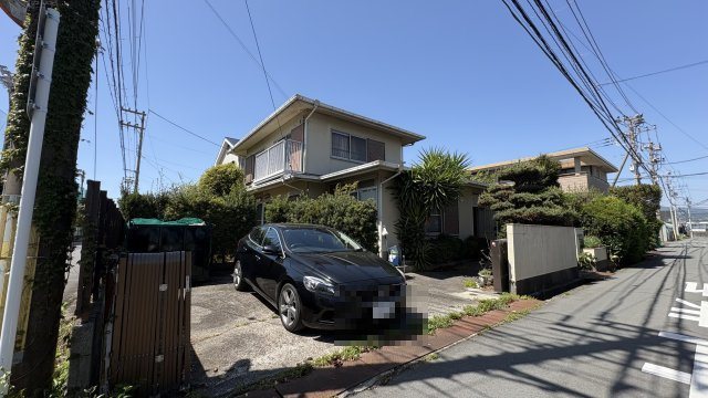 売土地　沼津市小諏訪の外観|国道1号線や旧道への出やすさに加え、JR片浜駅も利用可能。沼津市街地や富士方面への通勤もスムーズです