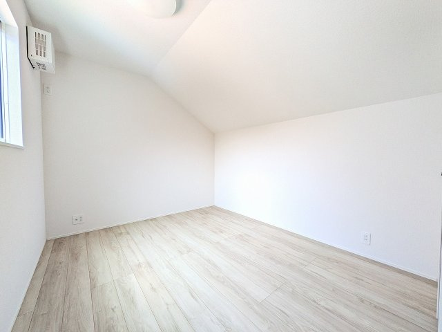 八王子市　万町　新築一戸建て　１期の洋室|～2階5.2帖の洋室です～