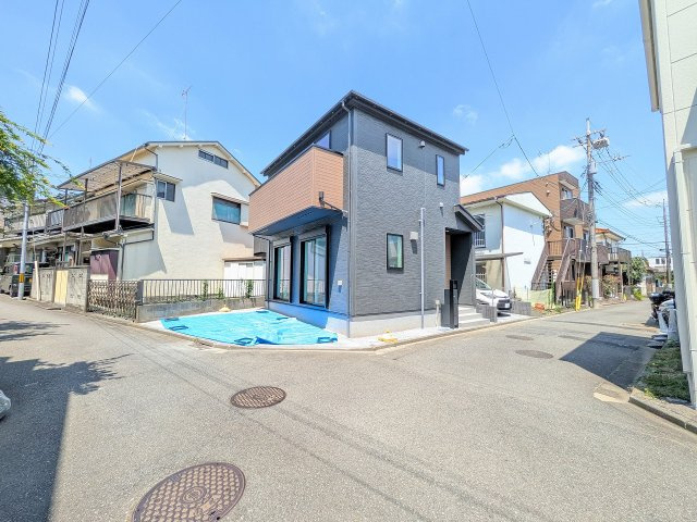 八王子市　万町　新築一戸建て　１期の前面道路含む現地写真|～東側4ｍ道路に面しています～