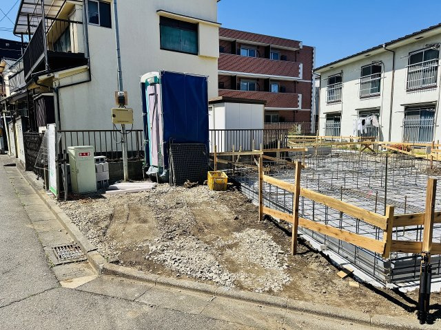 八王子市　万町　新築一戸建て　１期の駐車場|～カースペースは1台分～
