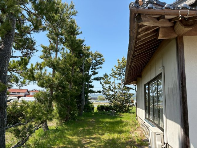 灘分町　戸建の庭|正面左側②