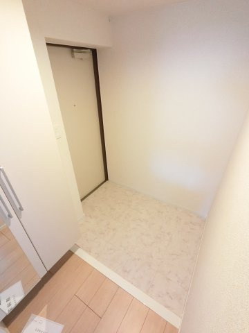 江戸川区東小岩１丁目の賃貸マンションの玄関
