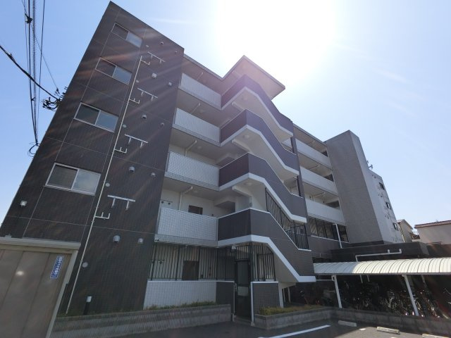江戸川区東小岩１丁目の賃貸マンションの外観