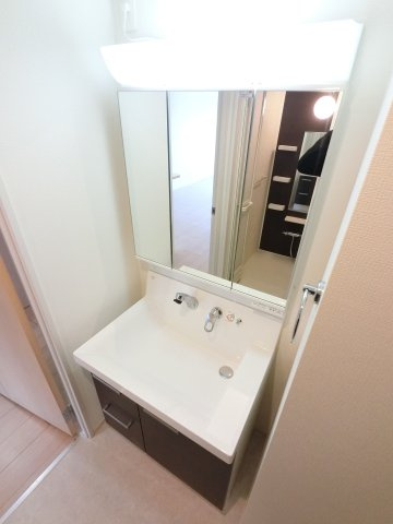 江戸川区東小岩１丁目の賃貸マンションの独立洗面台