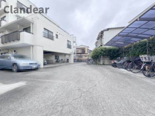 ワコーレ西新井の駐車場|ドキドキの新生活も、安心してスタート。ぴったりの住まいを見つけませんか？クランディアが一緒に住まい選びをサポートします‼　まずは、お気軽にお問合せください　＃クランディア