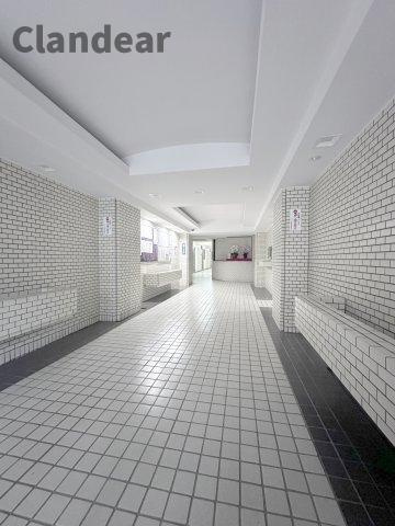 ワコーレ西新井のエントランス|ドキドキの新生活も、安心してスタート。ぴったりの住まいを見つけませんか？クランディアが一緒に住まい選びをサポートします‼　まずは、お気軽にお問合せください　＃クランディア