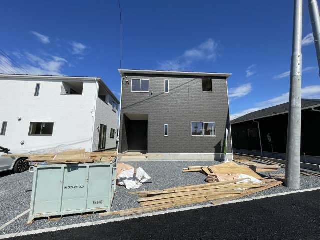 高崎市新町第１２（全3棟）2棟の外観