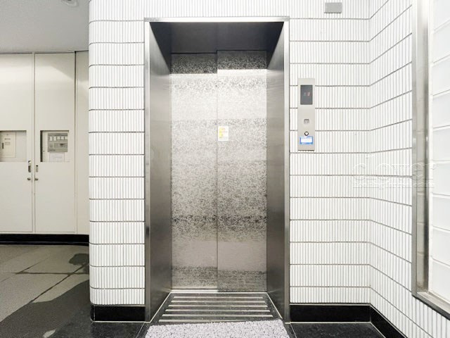【設備】 | ローレル麻布十番 | 無いと困ってしまう設備の筆頭がエレベーター。定期的なメンテナンスが必要な大型機械です。よく整備されていることをご確認ください。～即日のご見学可能～　お問合せはお気軽にどうぞ。