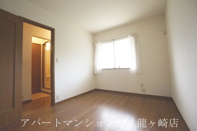 ガーデンパレスＡの洋室
