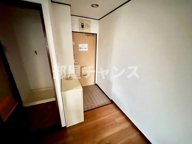 パークサイドメゾン伏見の玄関