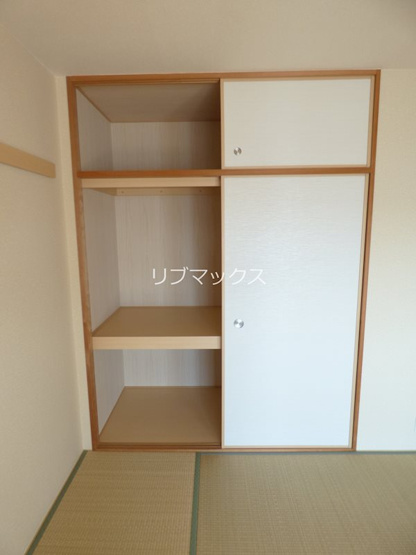 【収納】甲子園六石町ハイツ