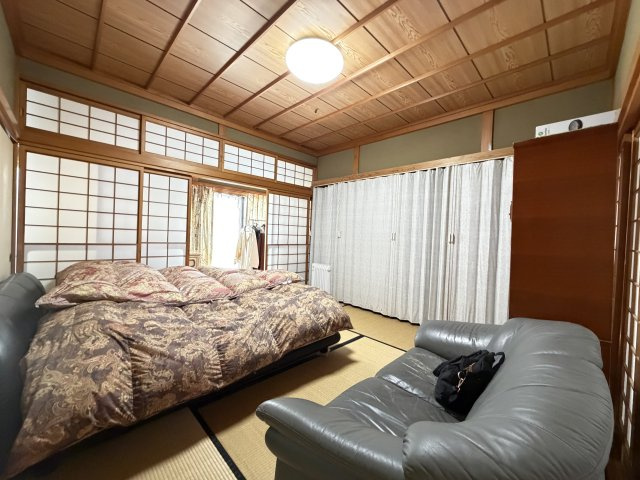 北谷町北谷2丁目（賃貸併用住宅）の和室|和室8帖＋広縁♪
