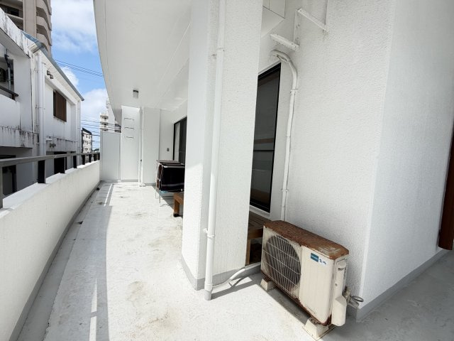 北谷町北谷2丁目（賃貸併用住宅）のその他|使途多様の広々したスペース♪