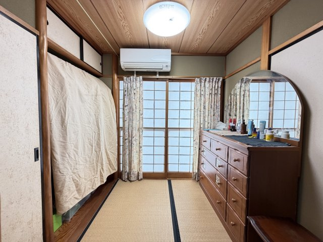 北谷町北谷2丁目（賃貸併用住宅）の和室|和室4帖＋水屋約3帖♪