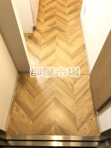 コンポジット亀戸ウエストの玄関